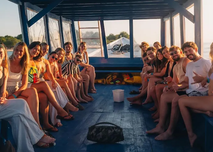 Atlas Gili Party Hostel